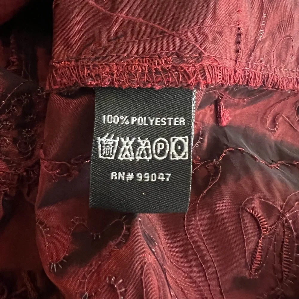 🔥🔥Violin Crimson Metallic Blazer. Size 3X  Glass Beads Button Up 3/4 Sleeve